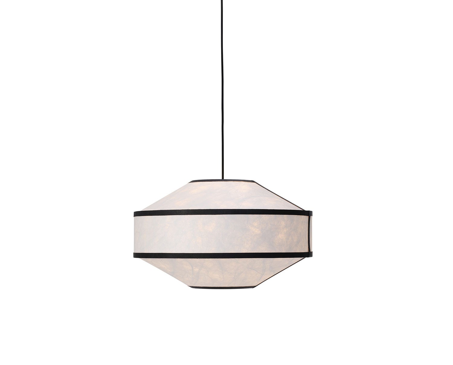 New-Works_Packshots_23110_Kite-Pendant_White-Black-Tyvek_55cm_On