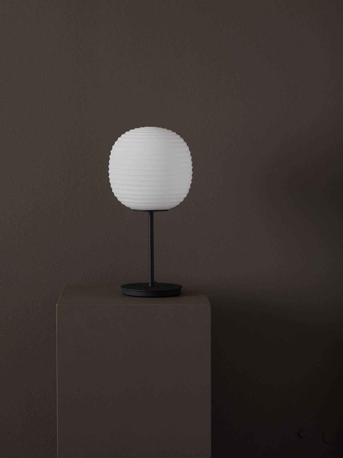 New-Works_Our-Copenhagen-Home_2019_Lantern-Table-Lamp