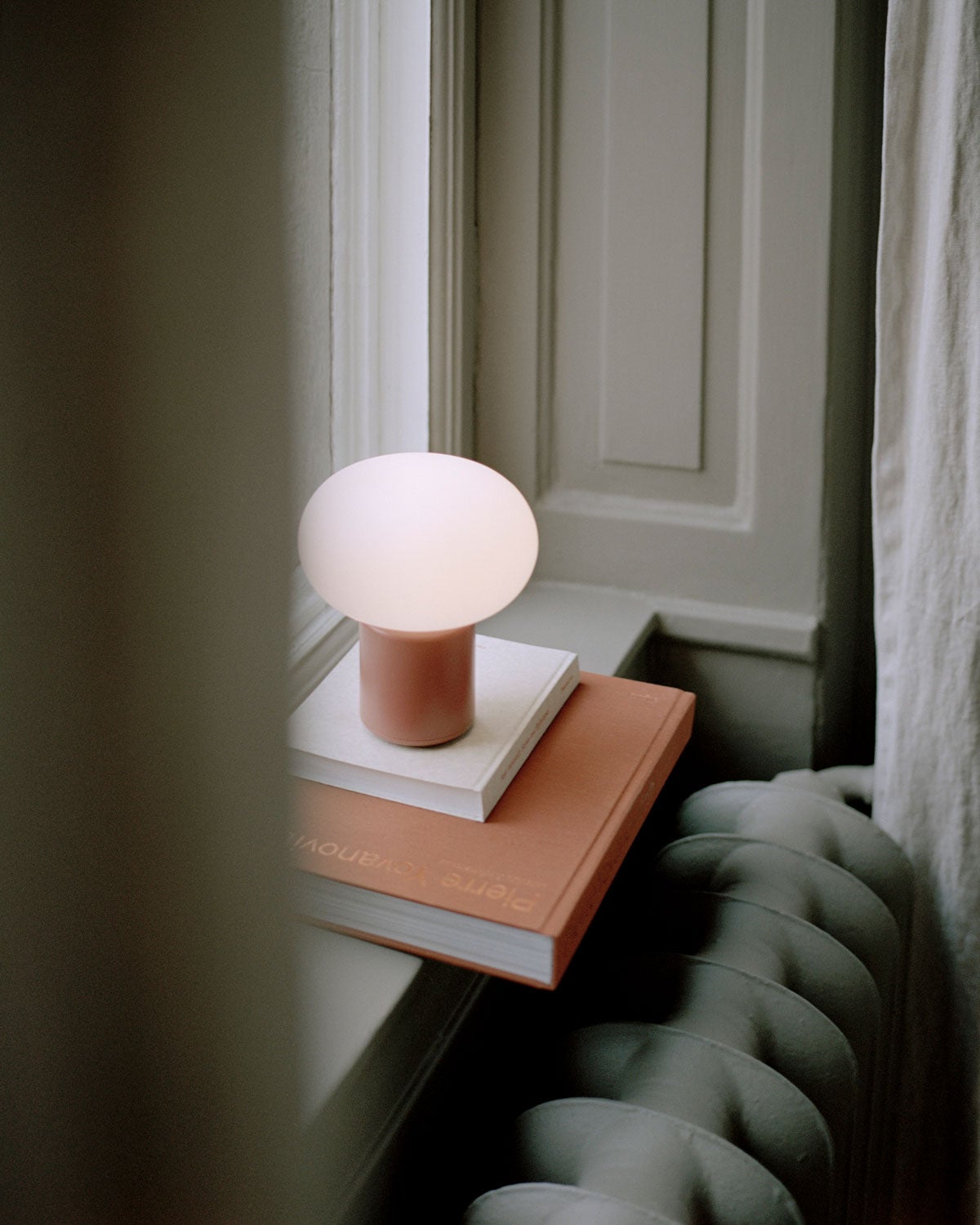 Karl-Johan-Portabel-Earth-Red-Miljo