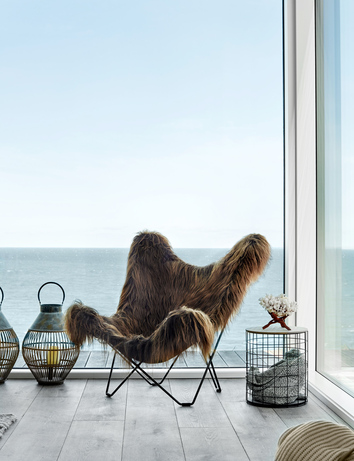 Iceland-Mariposa-fatolj-Wild-Brown-Black-Frame-web