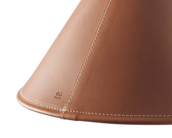 NAMIBIA-POLO-LAMPA-DETALJ-1-CUERO