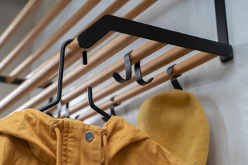 Essem-Hatthylla-Ek-Närbild