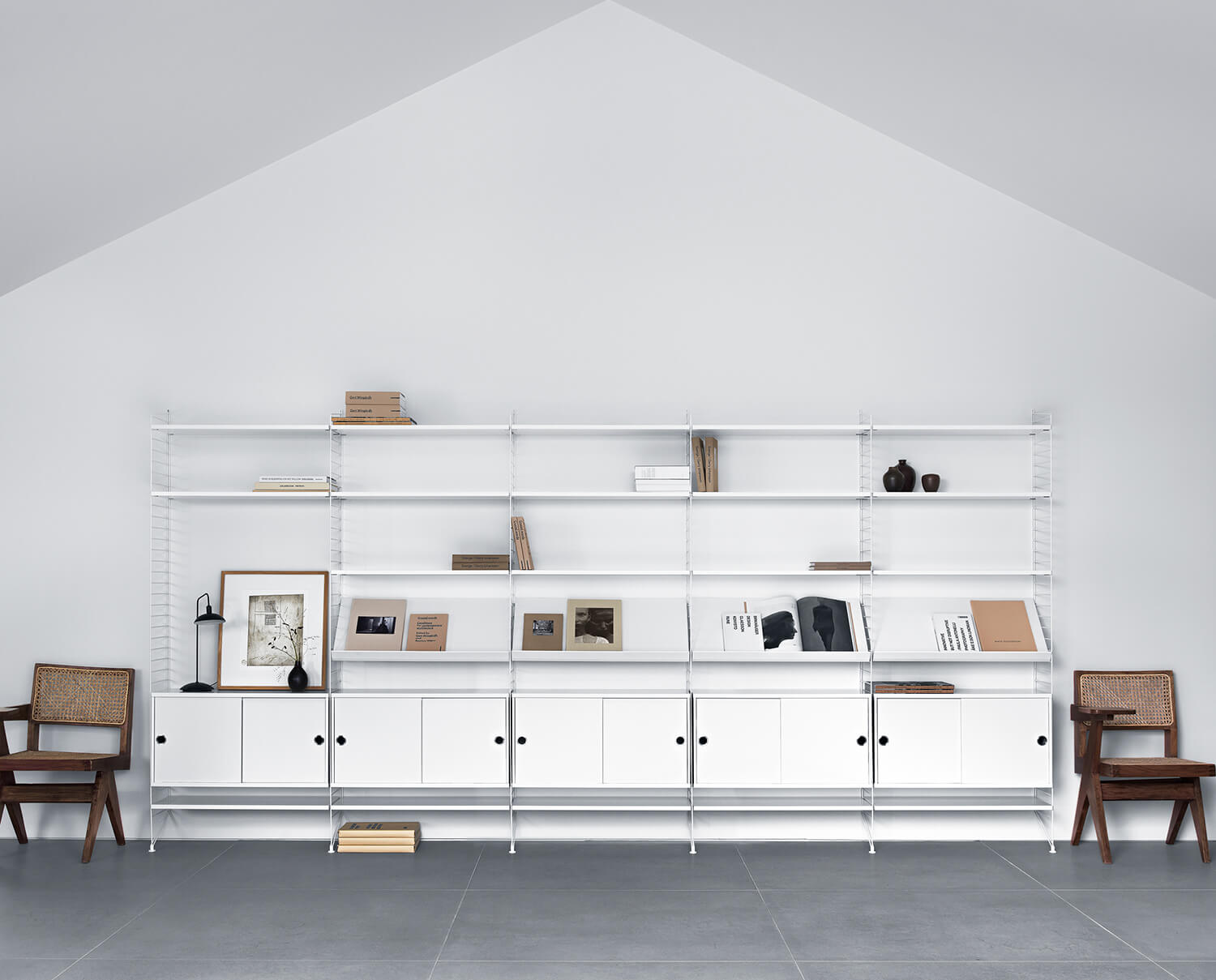 string-system-vit-inspiration-vardagsrum-tibergs2.jpg string-system-vit-inspiration-vardagsrum-tibergs2