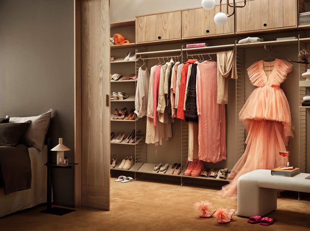 string-system-walkincloset-bedroom-wardrobe-2-web.jpg string-system-walkincloset-bedroom-wardrobe-2-web