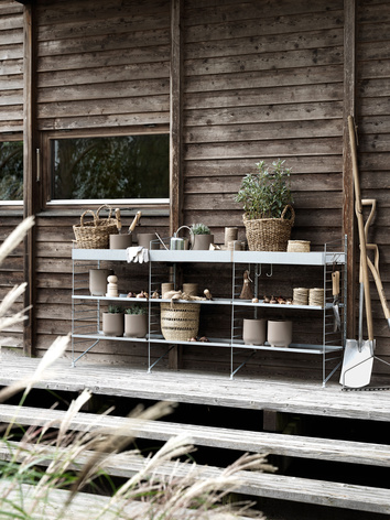 Outdoor_floor_panels_sideways