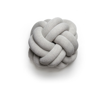 Knot-Kudde-White-Grey