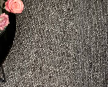 MERINO-GRey-DETALJ-matta-classic-collection