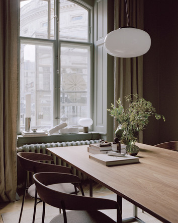 New-Works_Terra_2020_Karl-Johan-Pendant_Large_Missing-Chair