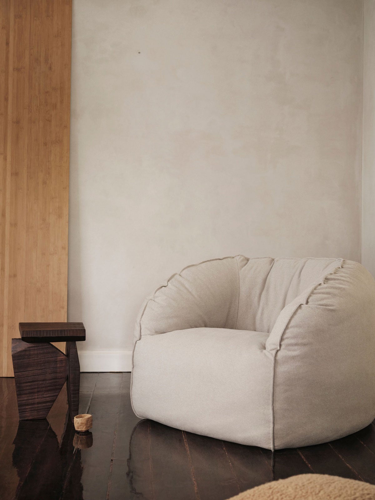 Ferm-Living-Nesten-Lounge-Chair-Natural-Lifestyle