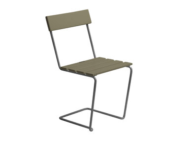 Grythyttan-Stol-1-Ljusgron-Ek-Zink