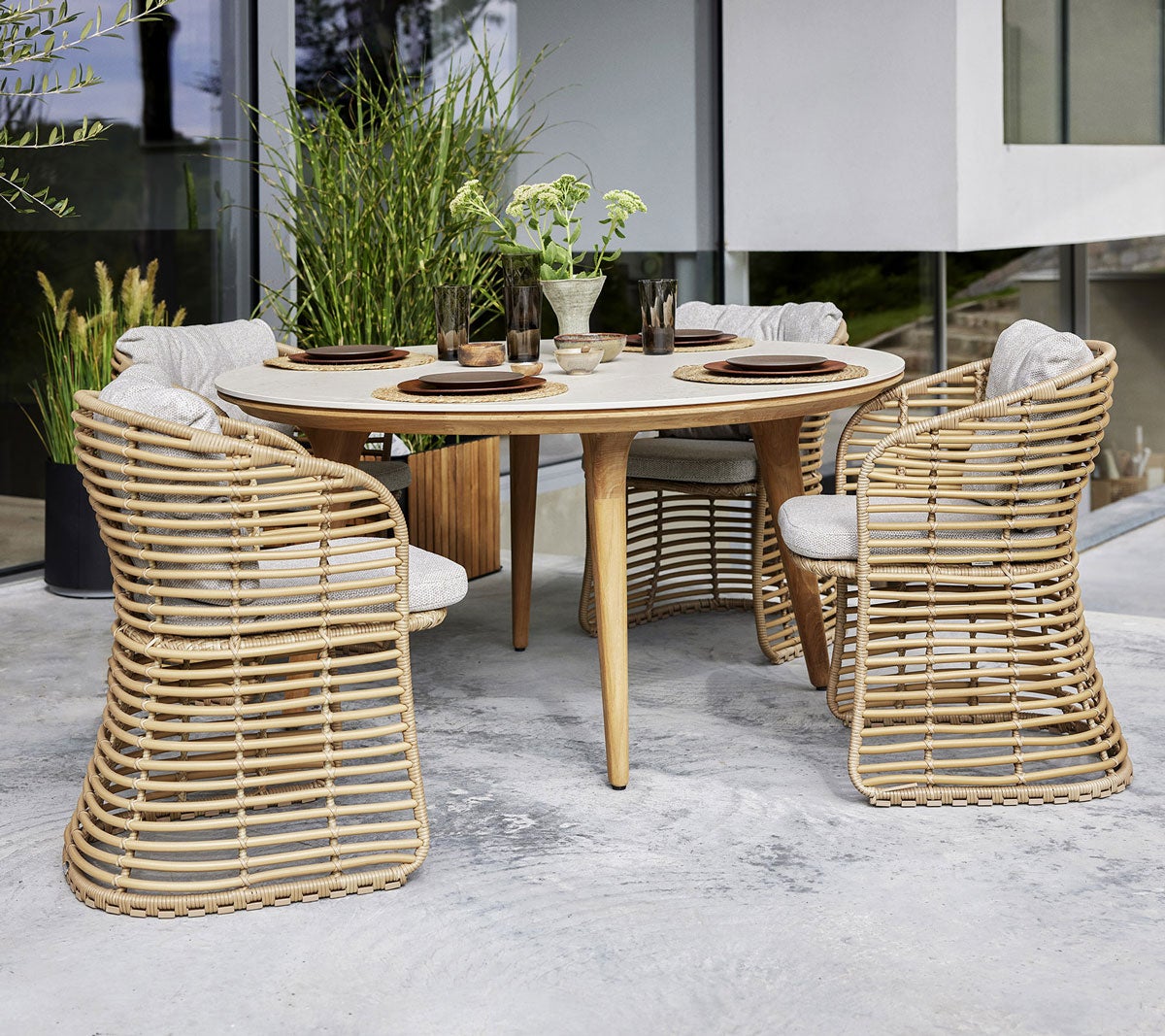 _0037_Basket-chair_aspect-table