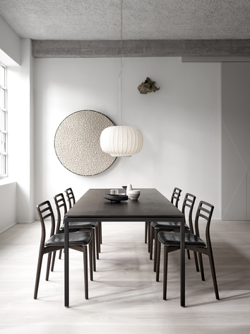 vipp-972-table-darkoak-lifestyle