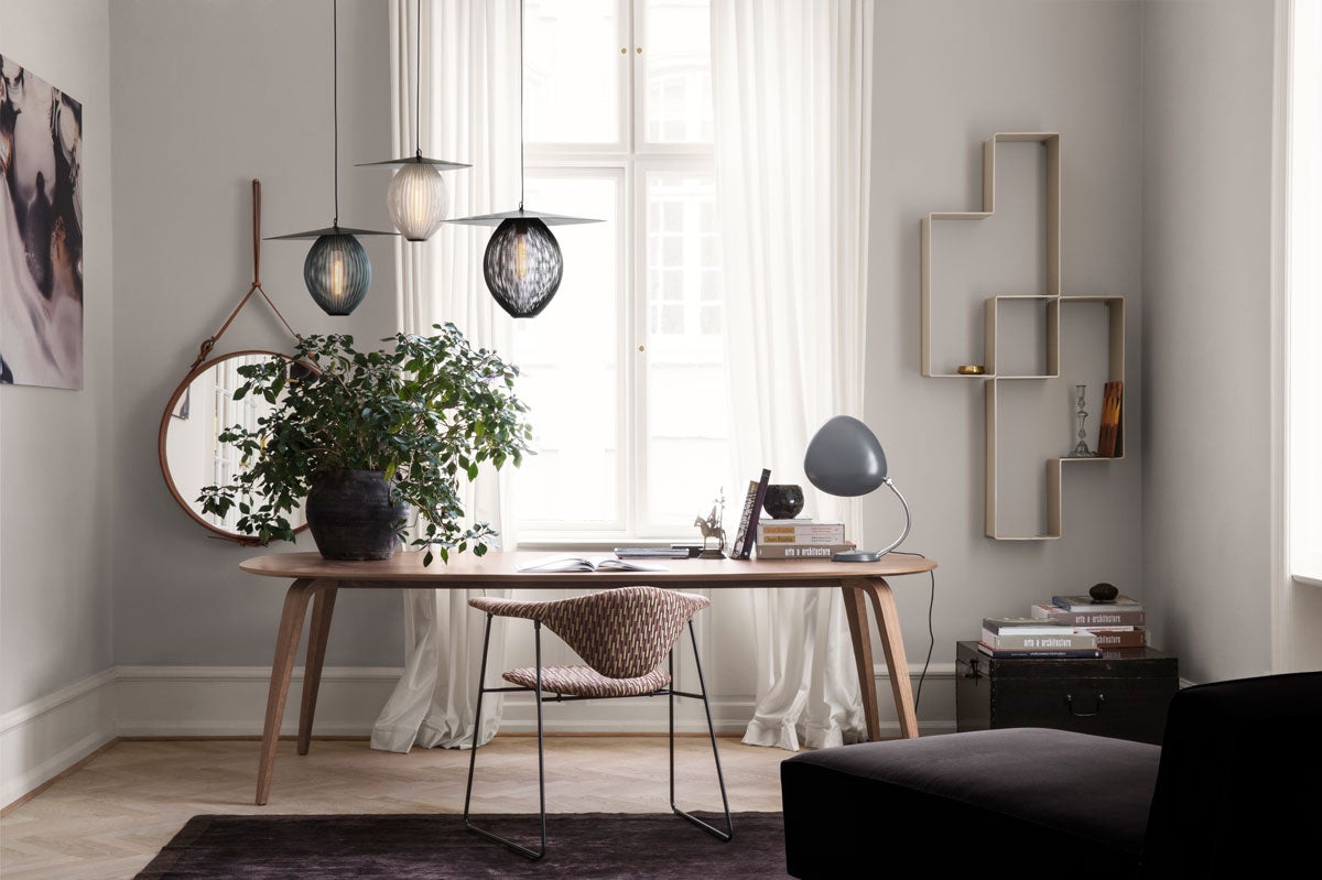 GUBIDiningTableElliptical_1