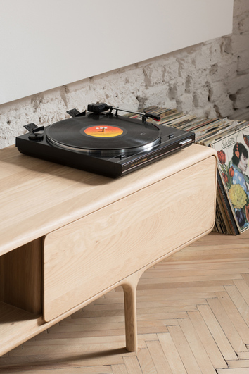 Fawn-lowboard-200x45x45-oak-white-1015-3-Miljo