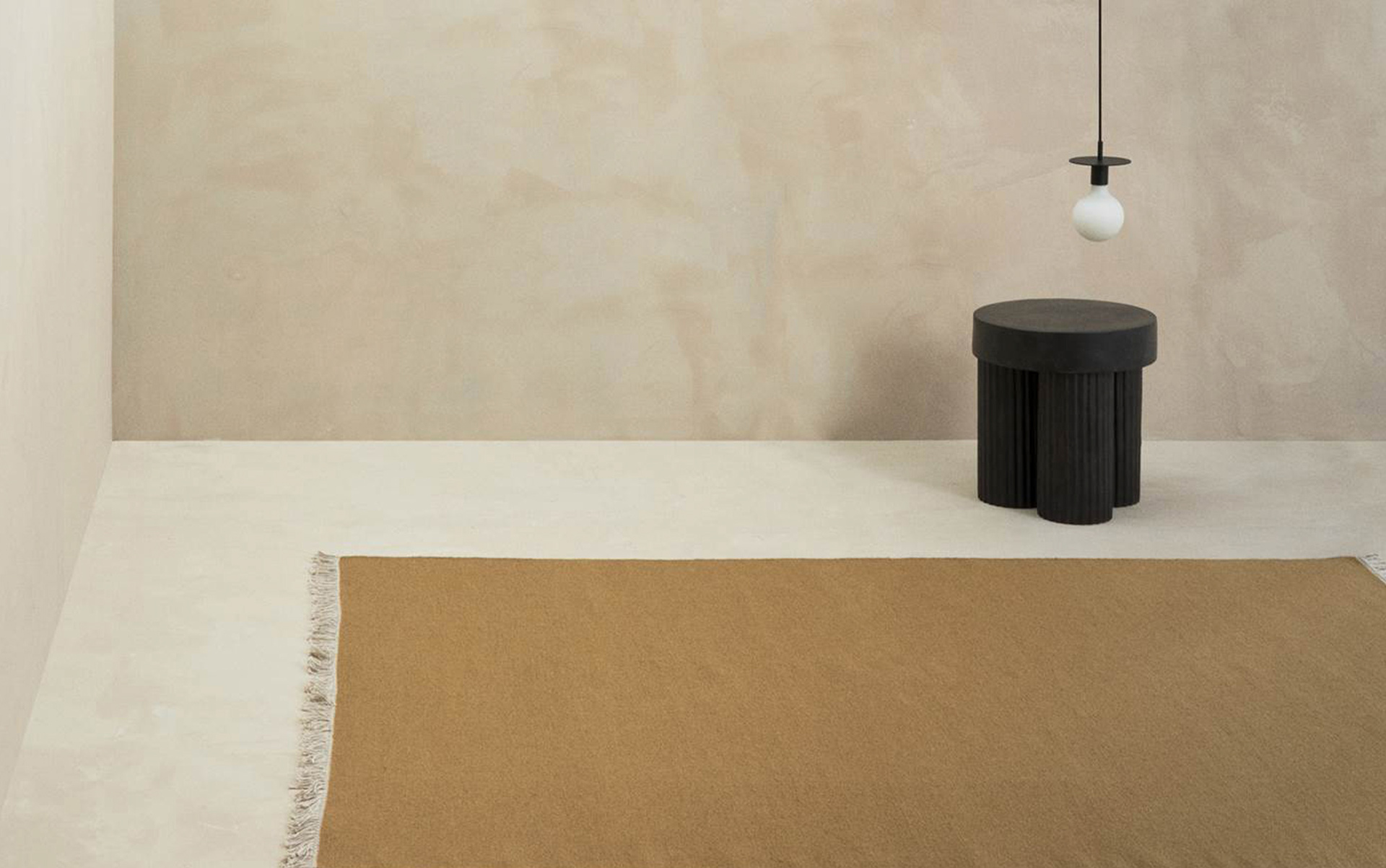 Mattor-hanvavda-knuten-rainbow-matta-ochre.jpg Mattor-hanvavda-knuten-rainbow-matta-ochre.jpg