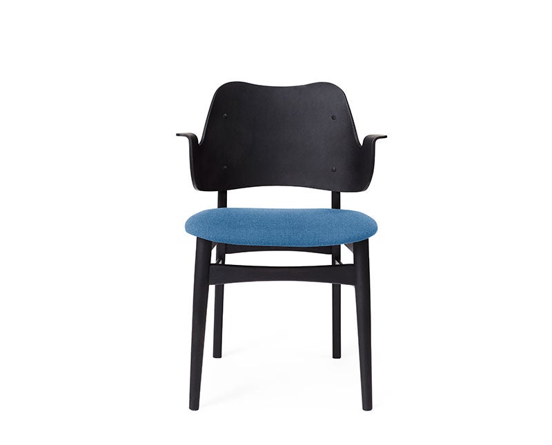 gesture-black-lack-sea-blue_back-warm-nordic