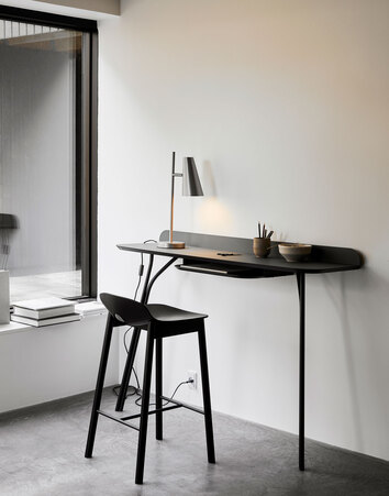 Cono-Table-Lamp-Metal-Lifestyle