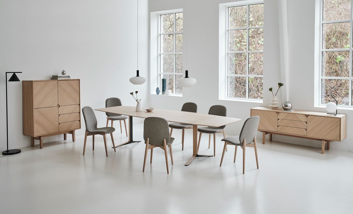 Fusion-Matbord-Ljus-Mattlackad-Ek-Miljo