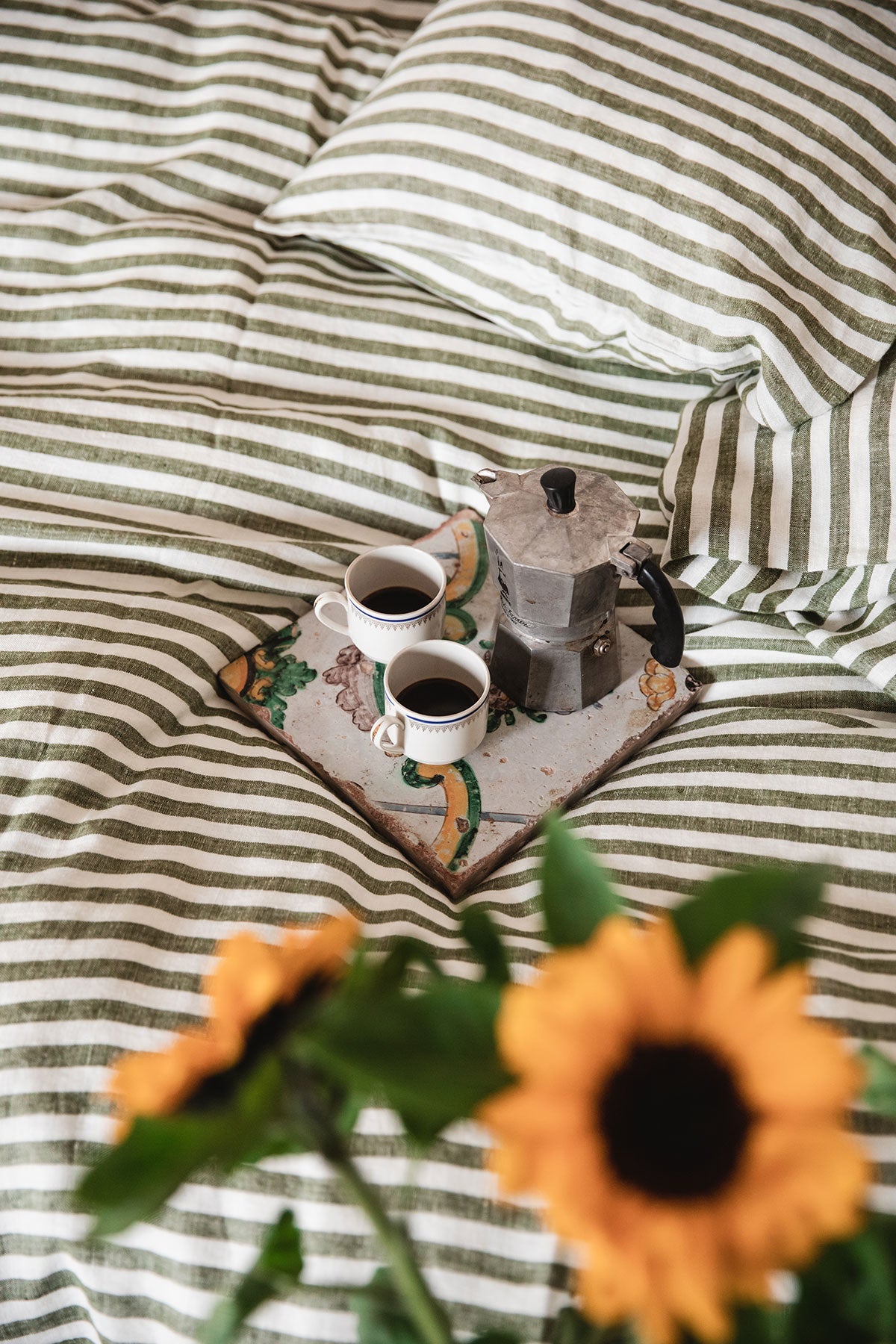 Lovely-Linen-Misty-Paslakan-Jeep-Green-Miljo_1.jpg