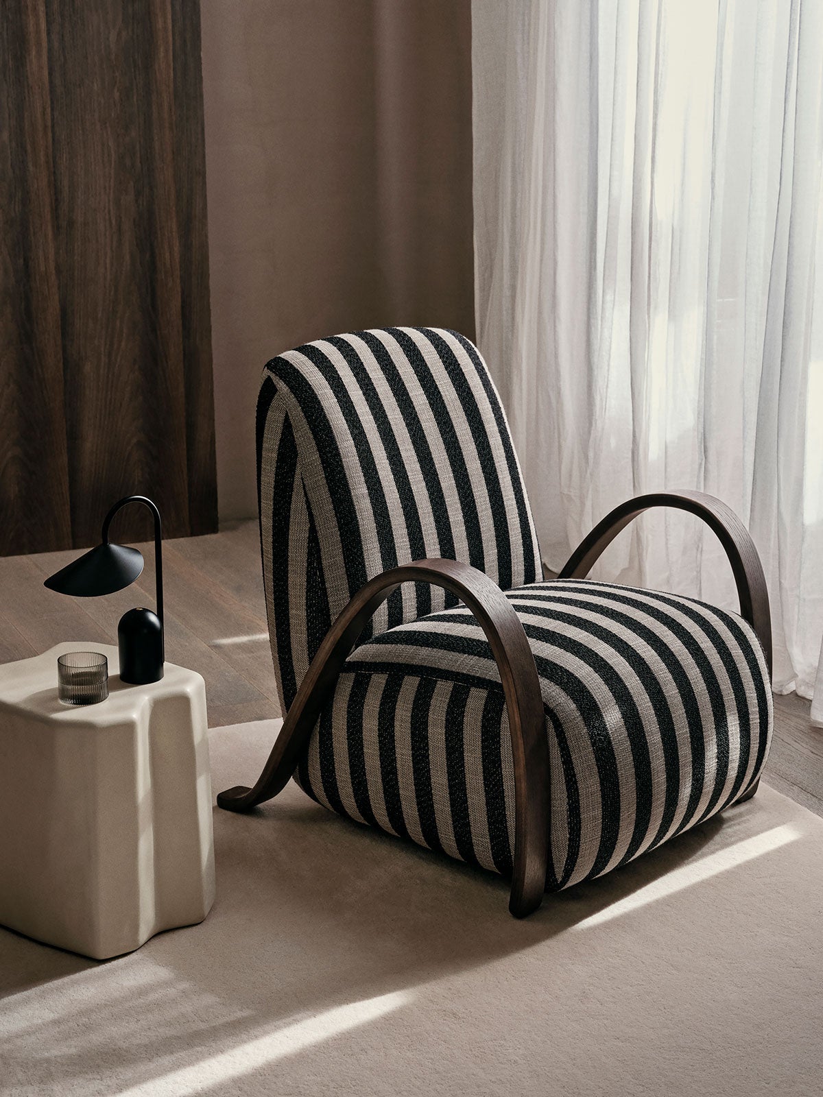 Ferm-Living-Buur-Lounge-Chair-Louisiana-Sand-Black-Lifestyle