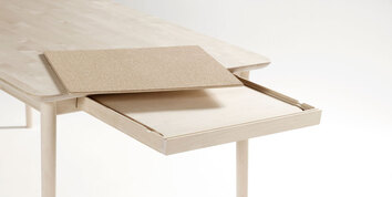 Prima-Vista-Ilaggskiva till-Matbord-Bjork-Ljus-Mattlackad-Stolab