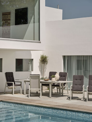 Brafab-Lomma-Matbord-194-Light-Grey-Miljo