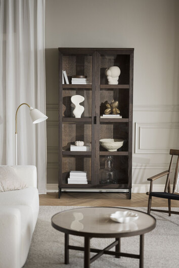 Everett-Vitrinskap-Brun-Ek-Miljo