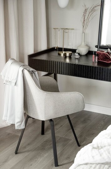 17132_riggins-120439camrose-120437halifax-119910alison-11776715