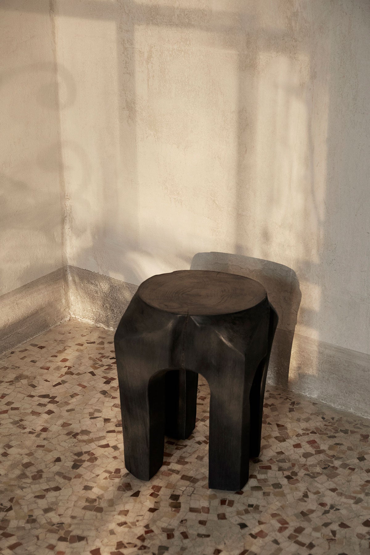 Ferm-Living-Root-Stool-Lifestyle-1