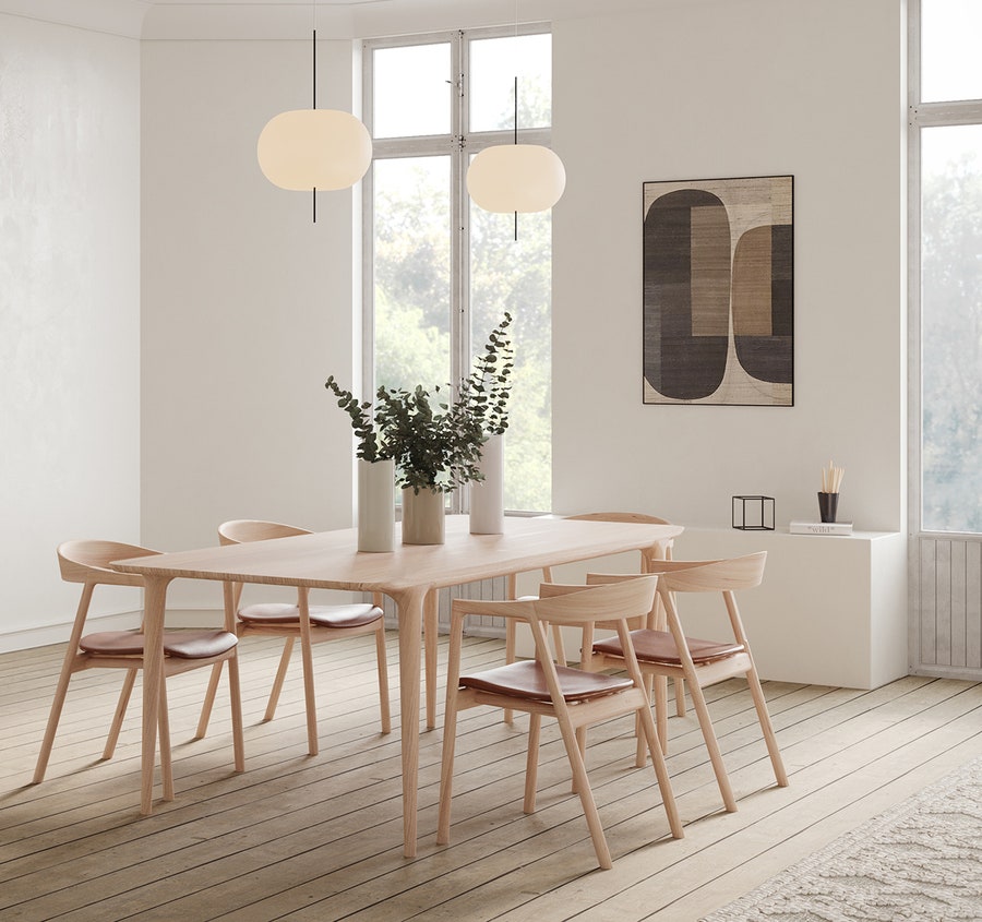 Fawn-table-200-muna-stol-oak-white-leather-whisky-miljo.jpg Fawn-table-200-muna-stol-oak-white-leather-whisky-miljo