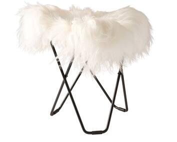 Iceland-Flying-Goose-Wild-White-Black-Frame-1-Cuero