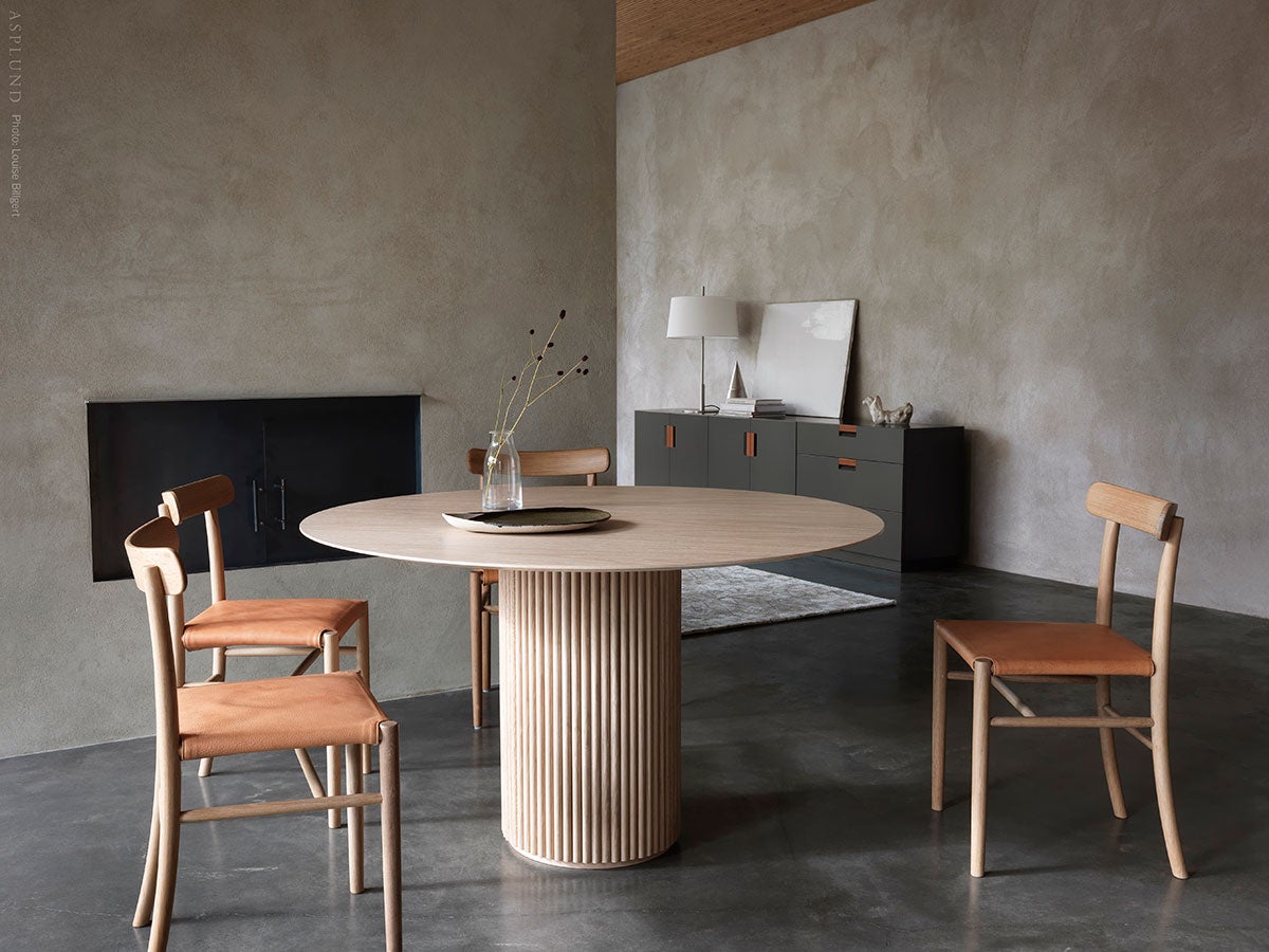 Asplund-Palais-Royal-Dining-Table-White-Stain-Lifestyle