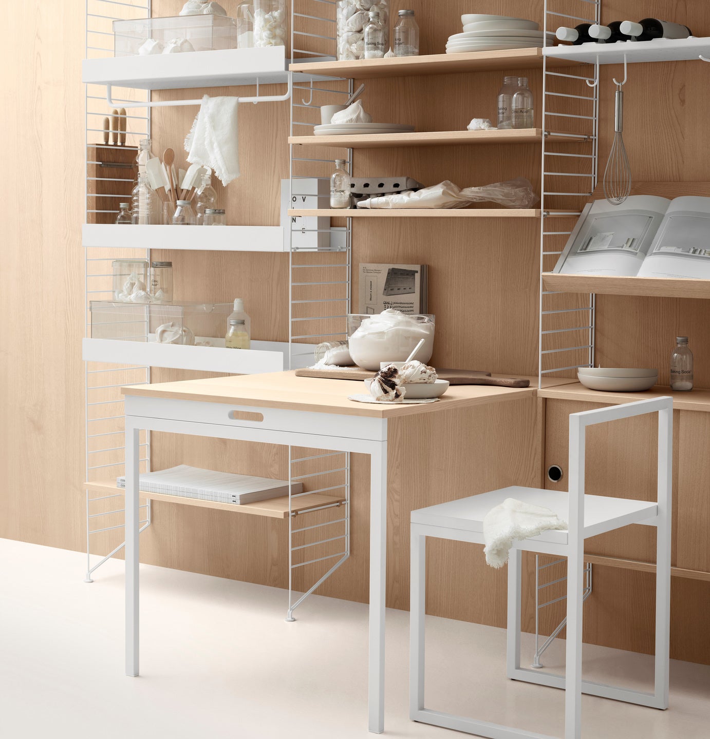 inspiration-string-system-kitchen-ash-white_portrait_xlarge