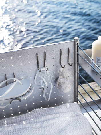 inspiration-string-system-galvanized-outdoor-free-standing-vertical-hooks_portrait