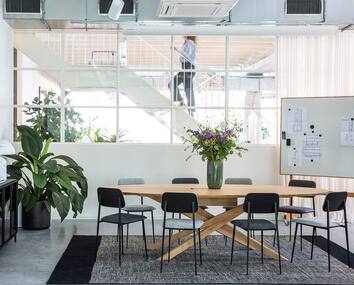 Mikado-meeting-table-m1-Ethnicraft