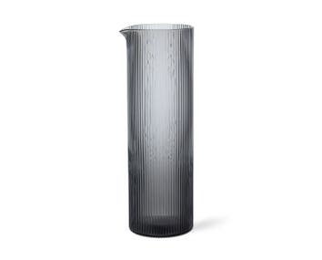Ferm-Living-Ripple-Vattenkanna-Smoked-Grey