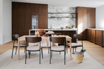 Markham-Matbord-180-Vitpigm-Ek-Miljo_1