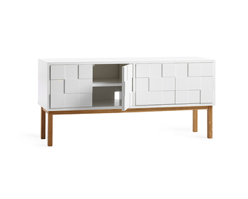 Collect-2010-mediabänk-oljad-ek-öppen-dörr