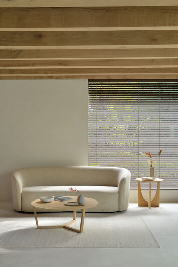 Ethnicraft-Tripod-Soffbord-Ek-Miljo_1