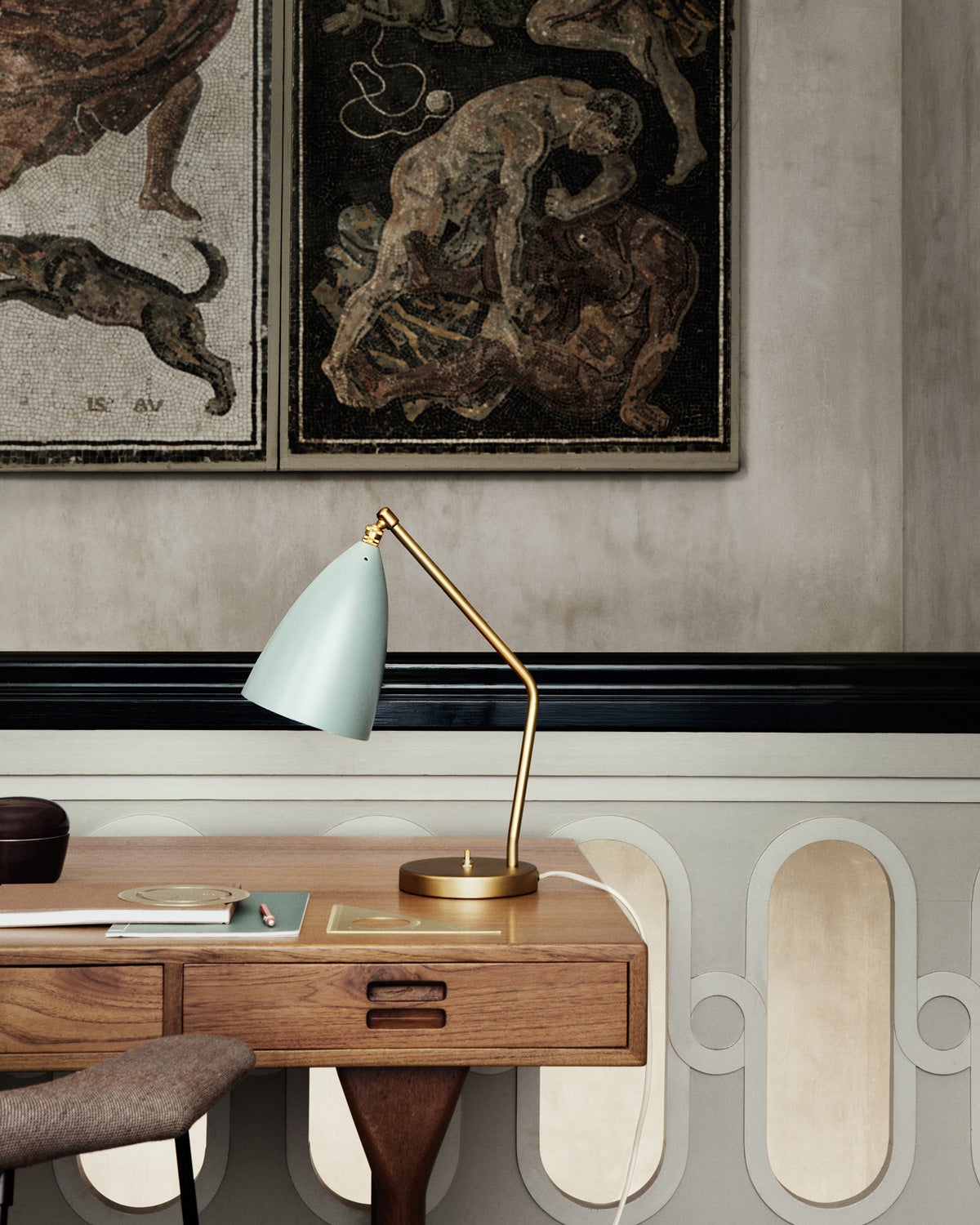 Grashoppa-Task-Lamp_blue-grey