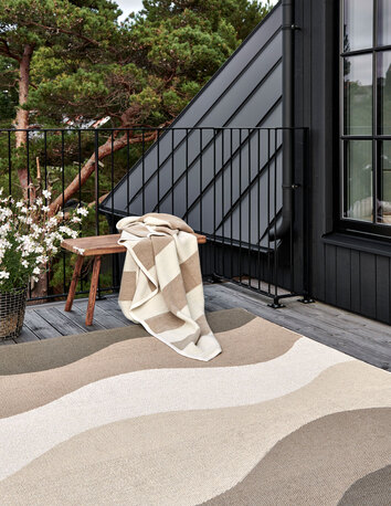 Pappelina-Bob-Filt-Mud-Urvi-Matta-Earth-Miljo