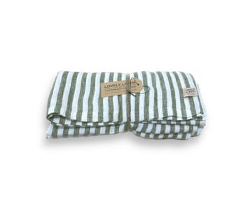Lovely-Linen-Misty-Edge-Bordsduk-Jeep-Green