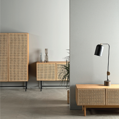 Raqcuet-Skåp-Vitrin-Mediabank-Oljad-Ek.jpg Raqcuet-Skåp-Vitrin-Mediabank-Oljad-Ek