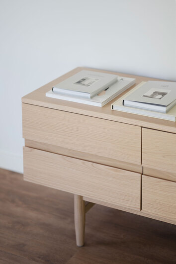 Moresby-TV-Bank-Miljobild