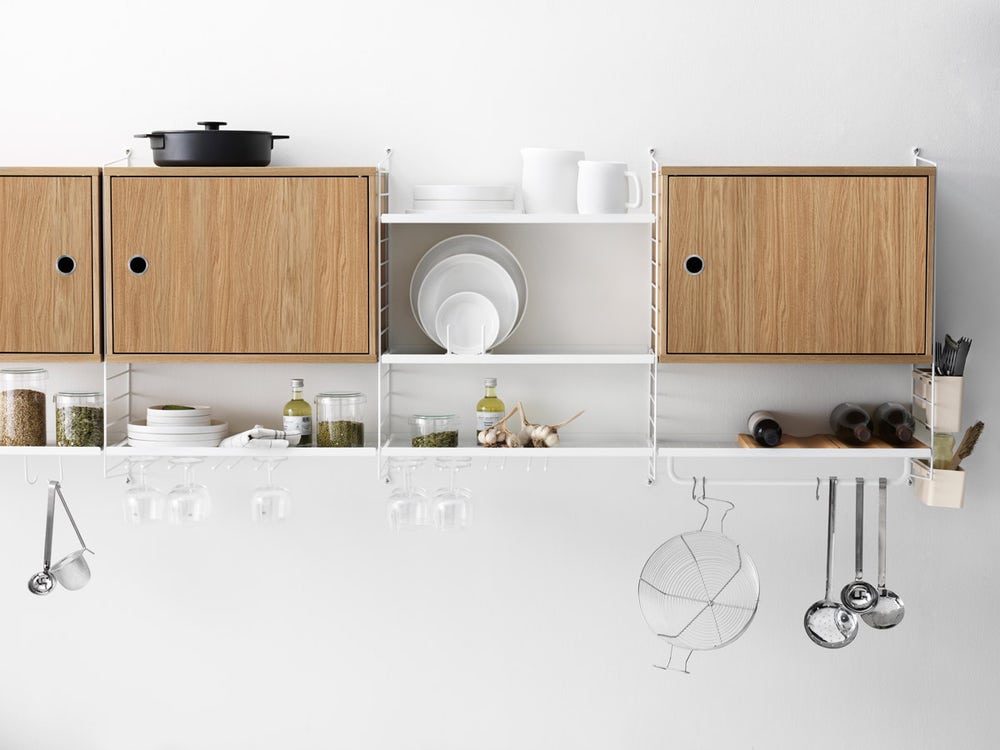solution-string-system-kitchen-white-oak-accessories_landscape.jpg solution-string-system-kitchen-white-oak-accessories_landscape