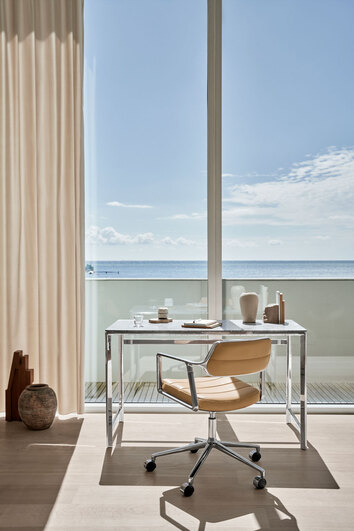 vipp-453-swivel+-camel-studio-desk-ocean-grey-01