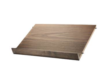 string_tidskriftshylla-58x30-valnot