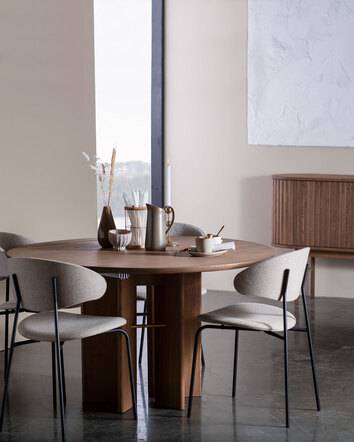 Velvet-Fan-Matbord-Antik-Brunoljad-Ask-Mässing