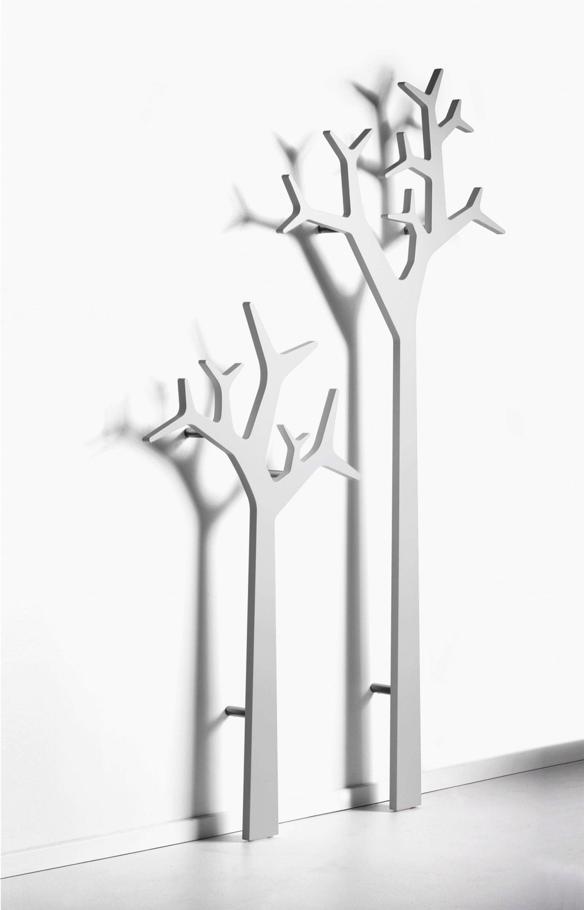Tree_wall_white_group_2