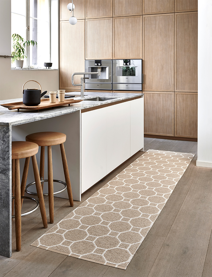 pappelina_rakel_beige_kitchen_creative.jpg